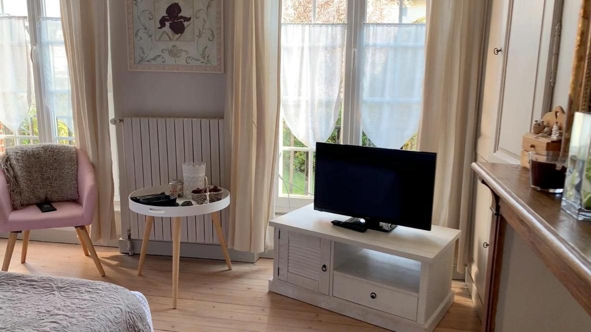 Les Fougeres Villa Honfleur Buitenkant foto